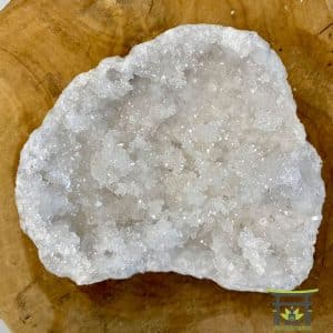 Géode de quartz 234g