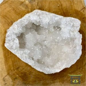 Géode de quartz 334g